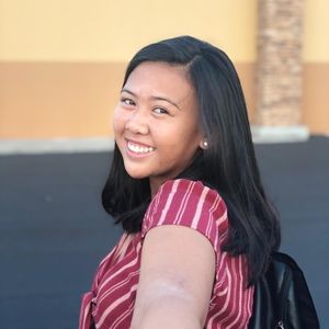 Meet your Posher, Danielle